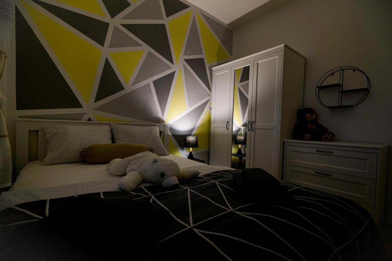 Apartment Jardin With Free Cowered Parking Zadar Exterior photo