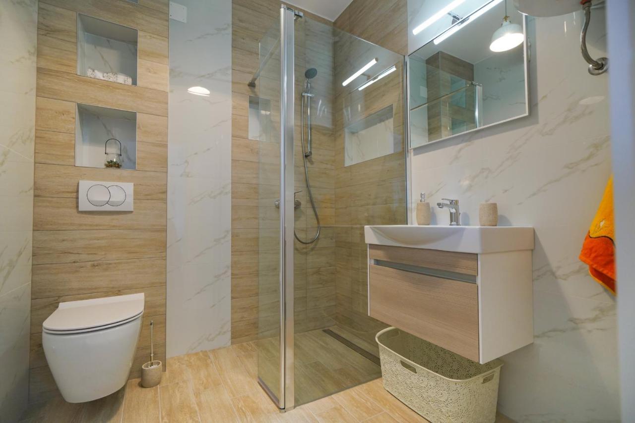 Apartment Jardin With Free Cowered Parking Zadar Exterior photo