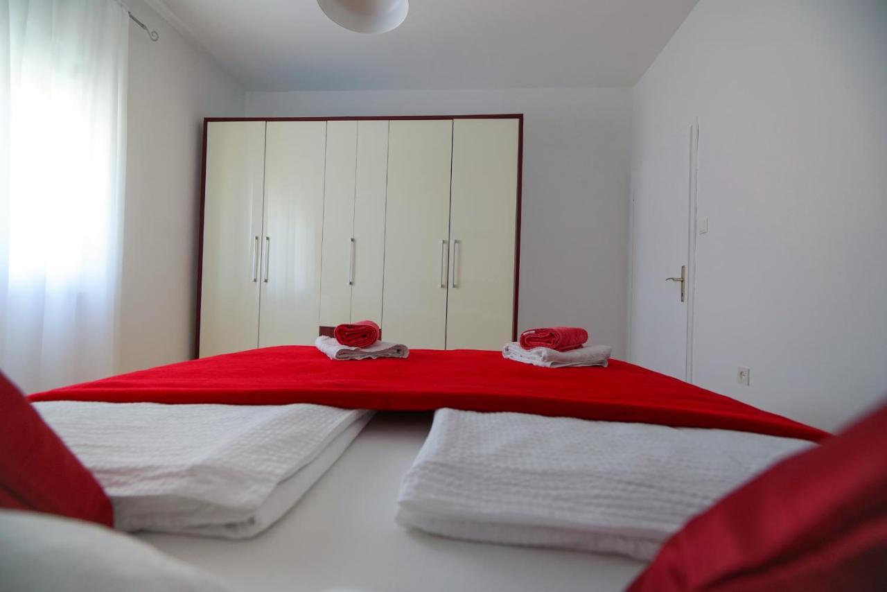 Apartment Jardin With Free Cowered Parking Zadar Exterior photo